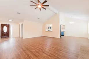 5614 Briarwood Forest Dr, Houston, TX 77088 - Photo 11