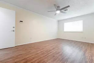 5614 Briarwood Forest Dr, Houston, TX 77088 - Photo 23