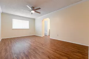 5614 Briarwood Forest Dr, Houston, TX 77088 - Photo 21