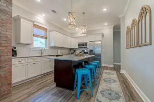 1224 Avenue K, Galveston, TX 77550 - Photo 9