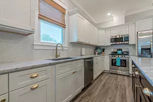 1224 Avenue K, Galveston, TX 77550 - Photo 11