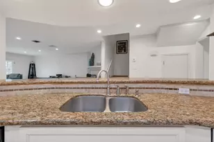 14690 Perthshire Rd, Houston, TX 77079 - Photo 13