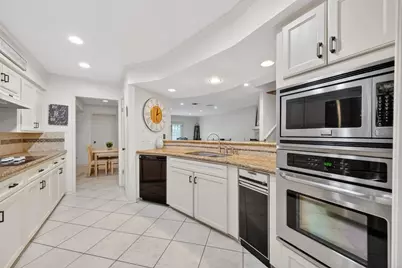 14690 Perthshire Road #C, Houston, TX 77079 - Photo 11