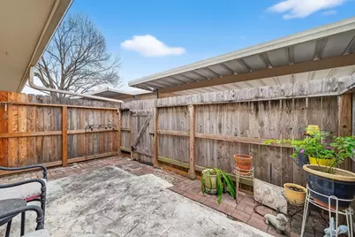 14690 Perthshire Road #C, Houston, TX 77079 - Photo 47