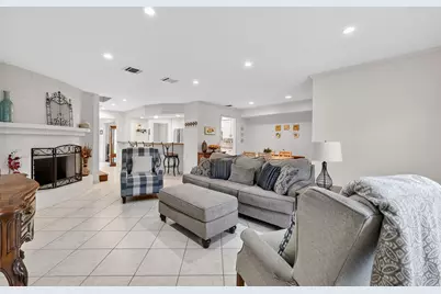 14690 Perthshire Road #C, Houston, TX 77079 - Photo 25