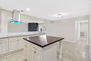 11567 Willwood Dr, Houston, TX 77072 - Photo 13