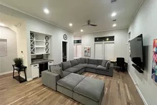 1503 Robin St, Houston, TX 77019 - Photo 3