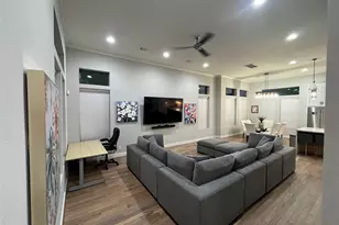 1503 Robin St, Houston, TX 77019 - Photo 5