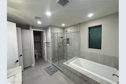 1503 Robin Street #C, Houston, TX 77019 - Photo 9