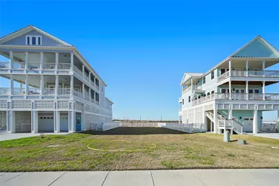 16 Grand Beach Boulevard, Galveston, TX 77550 - Photo 5
