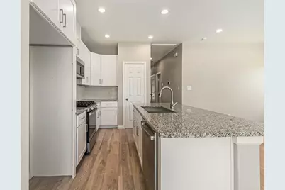 4645 Larkspur Street #A, Houston, TX 77051 - Photo 7