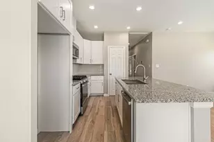 4645 Larkspur St, Houston, TX 77051 - Photo 7