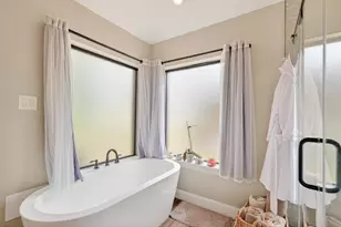 24710 Creekview Dr, Spring, TX 77389 - Photo 23