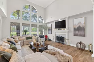 24710 Creekview Dr, Spring, TX 77389 - Photo 7