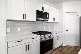 1860 Dry Cherry Ln, Dayton, TX 77535 - Photo 9