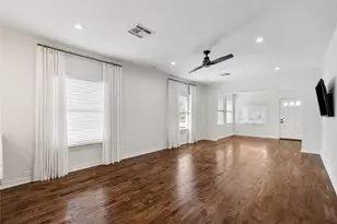 616 Teetshorn St, Houston, TX 77009 - Photo 9