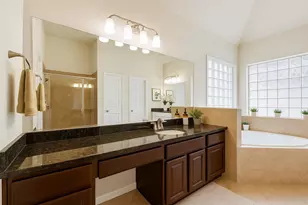 5502 Lunia Ln, Houston, TX 77021 - Photo 9