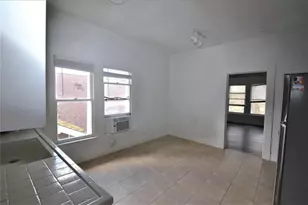 1517 Bonnie Brae St, Houston, TX 77006 - Photo 19