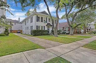 1517 Bonnie Brae St, Houston, TX 77006 - Photo 3