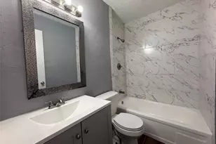 8715 Belle Glen Dr, Houston, TX 77099 - Photo 5