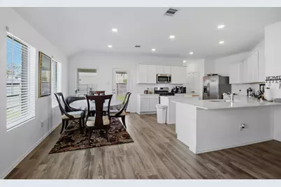 12331 English Mist Drive, Houston, TX 77044 - Photo 9