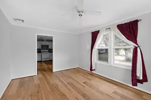 701 Lee Ave, Anahuac, TX 77514 - Photo 15