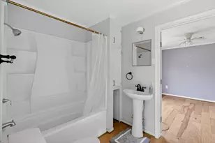 701 Lee Ave, Anahuac, TX 77514 - Photo 27