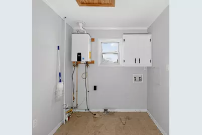 701 Lee Avenue, Anahuac, TX 77514 - Photo 29