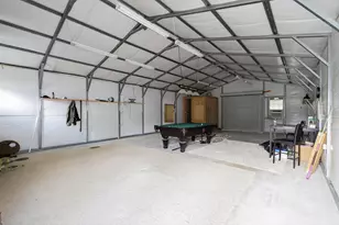 701 Lee Ave, Anahuac, TX 77514 - Photo 3