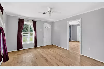 701 Lee Avenue, Anahuac, TX 77514 - Photo 13