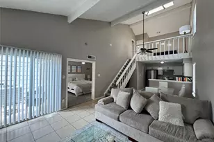 6312 Peacock Hills Dr, Houston, TX 77035 - Photo 11