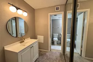 6312 Peacock Hills Dr, Houston, TX 77035 - Photo 7