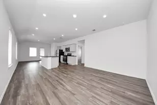 5611 Simcrest Grove Dr, Spring, TX 77373 - Photo 5