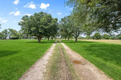 35891 Hwy 365, Nome, TX 77629 - Photo 3