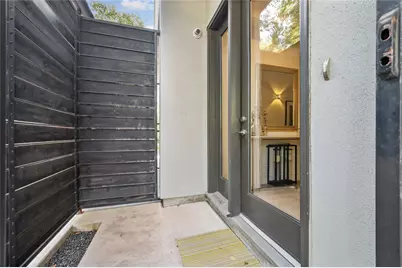 1403 Vermont Street, Houston, TX 77006 - Photo 3