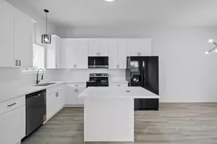 9725 Kerr St, Houston, TX 77029 - Photo 11