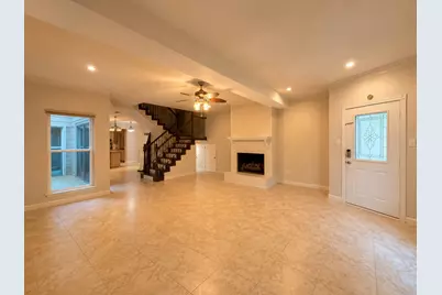 12625 Memorial Drive #98, Houston, TX 77024 - Photo 5