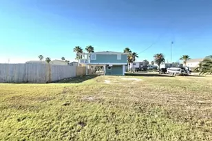16623 Jolly Roger Rd, Galveston, TX 77554 - Photo 27