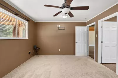 31 Creek Point, Huntsville, TX 77320 - Photo 11