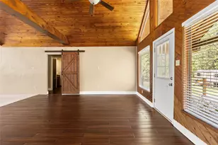 31 Creek Point, Huntsville, TX 77320 - Photo 7