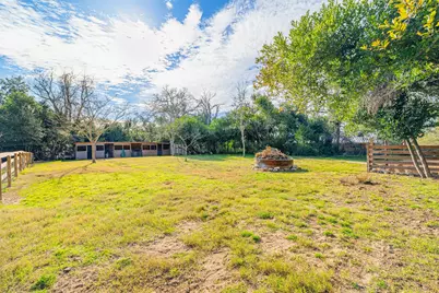 724 S Tesch Street, Bellville, TX 77418 - Photo 33