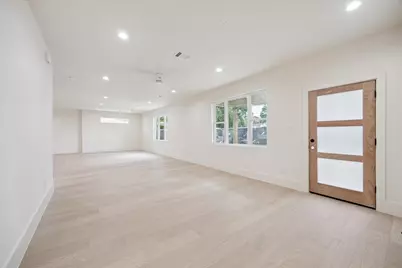 3709 Brookwoods Drive, Houston, TX 77092 - Photo 5