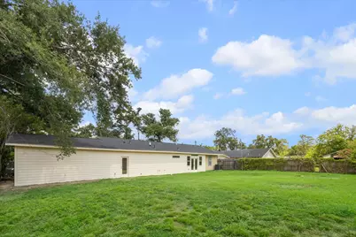 3709 Brookwoods Drive, Houston, TX 77092 - Photo 21