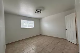 1010 S Wayside Dr, Houston, TX 77023 - Photo 47