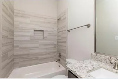 10915 Brookeshire Chase Lane, Houston, TX 77043 - Photo 11