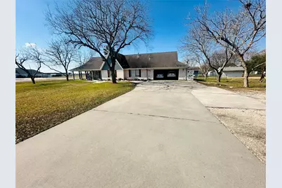 1840 Caroline Street, Dickinson, TX 77539 - Photo 5