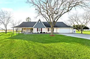 1840 Caroline St, Dickinson, TX 77539 - Photo 1