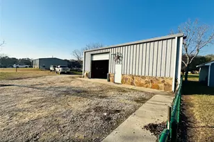 1840 Caroline St, Dickinson, TX 77539 - Photo 39