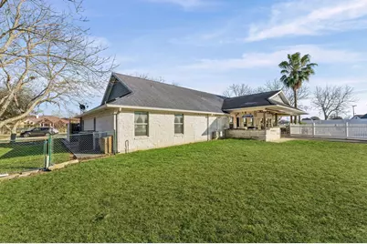 1840 Caroline Street, Dickinson, TX 77539 - Photo 29