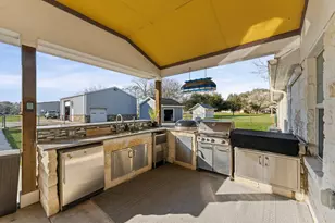 1840 Caroline St, Dickinson, TX 77539 - Photo 27